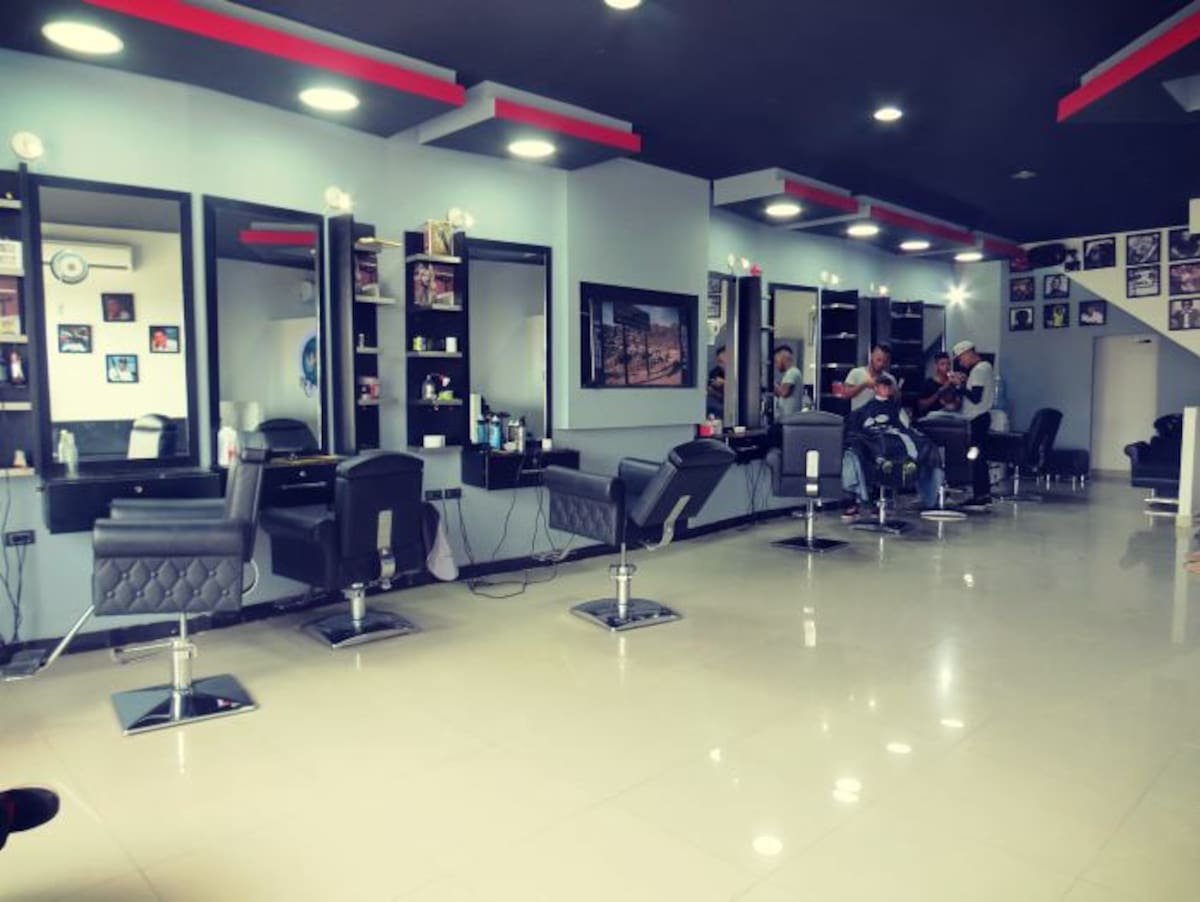 La Barbería UnderGround SHARIK ESTRADA