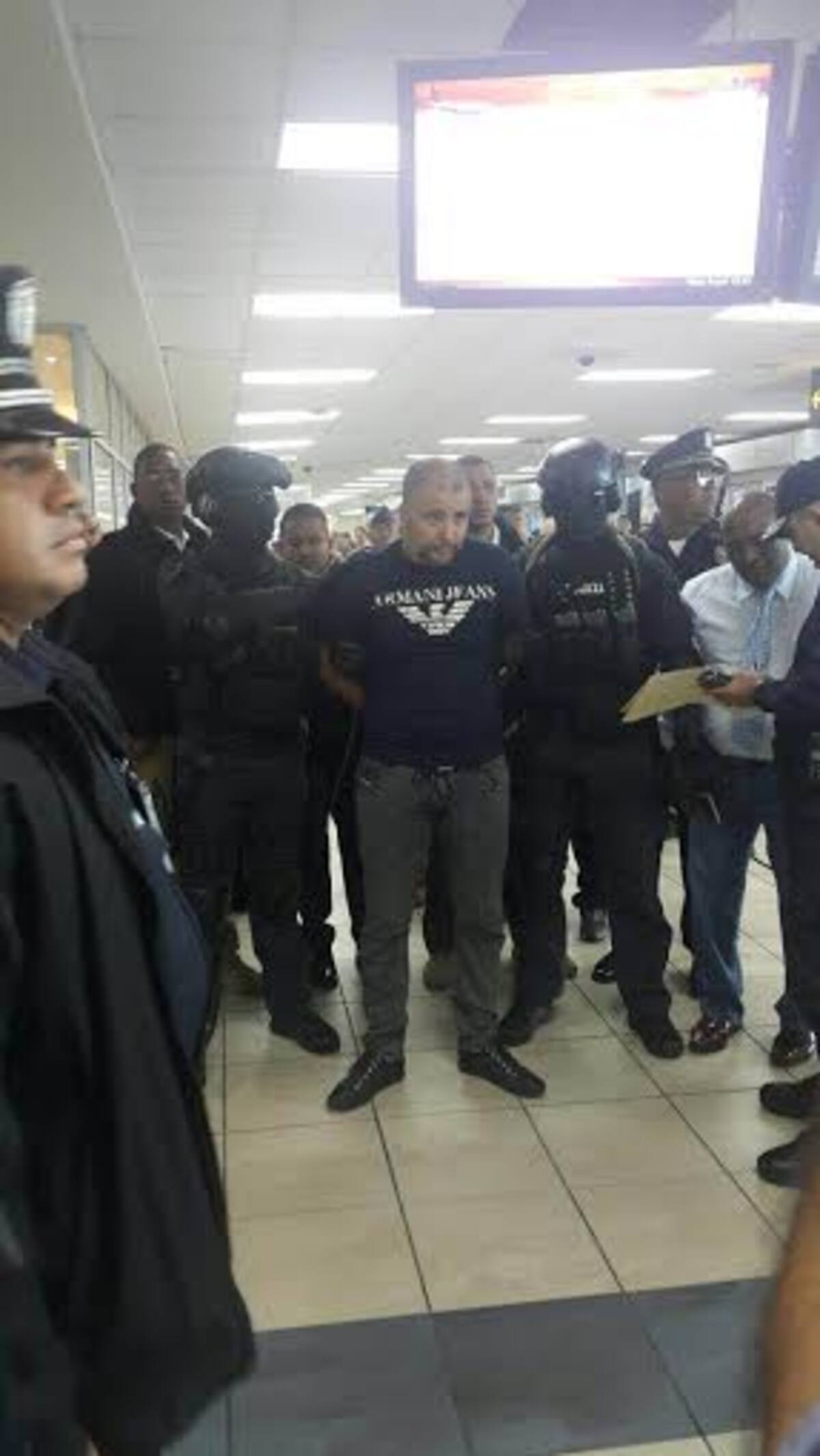 El capturado fue entregado a las autoridades panameñas. Foto: Cortesía