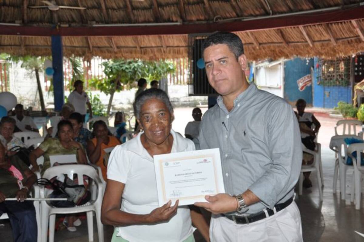 Los más de 100 adultos continuarán su producción de artesanías en caña flecha en sus barrios. Cortesia
