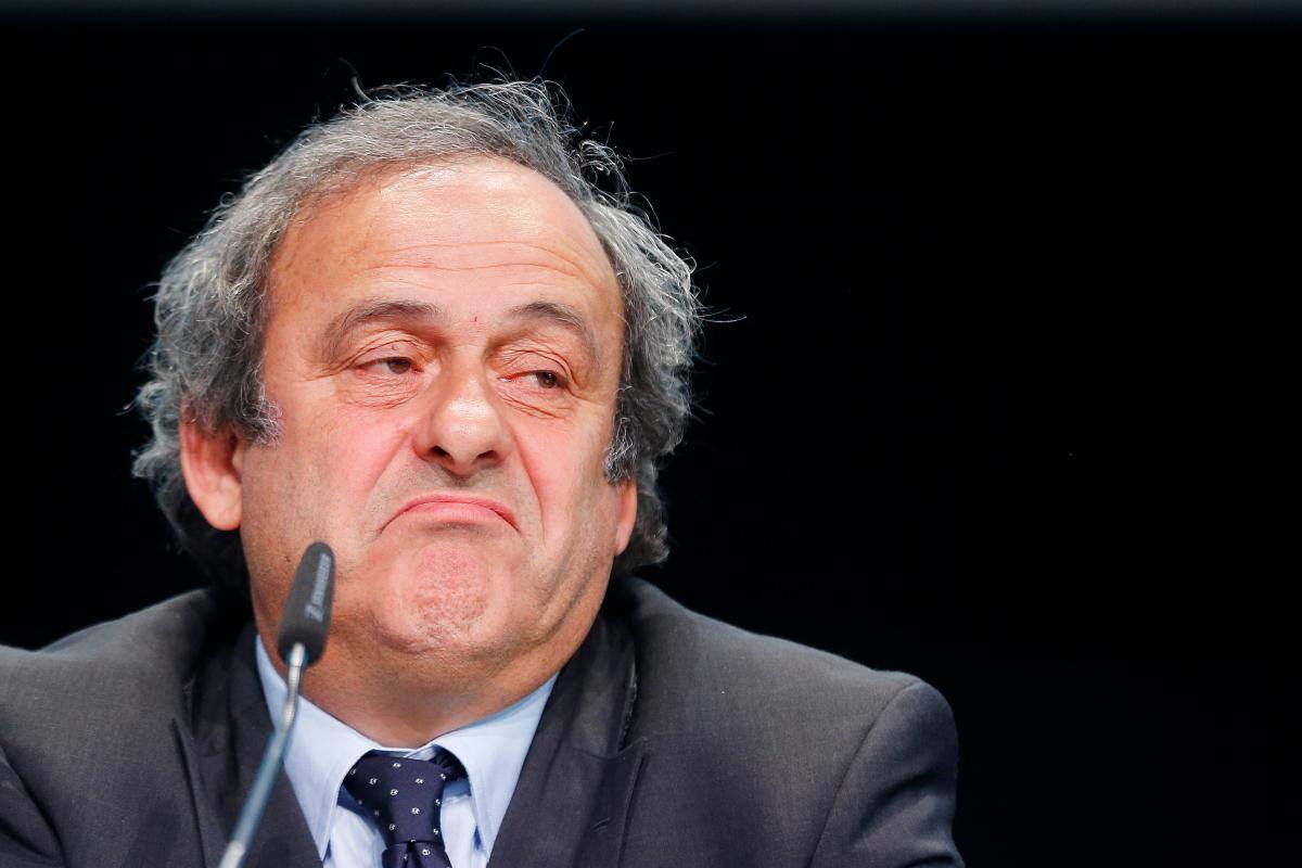 Justicia extiende a Platini investigación contra expresidente de FIFA