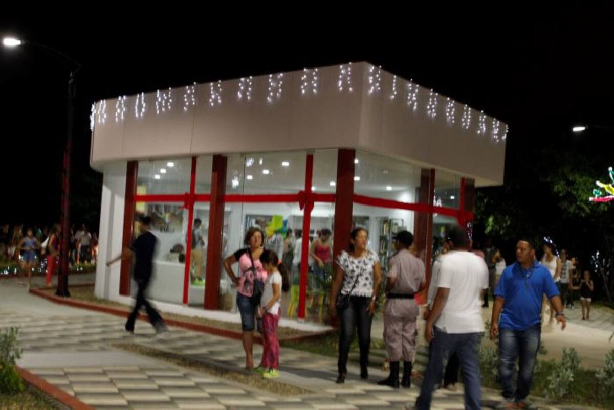 El parque cuenta con un espacio para hacer ejercicio. Luis Aparicio