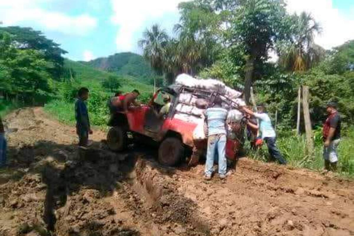 Sobretasa a entidades financieras para mantenimiento de vías terciarias