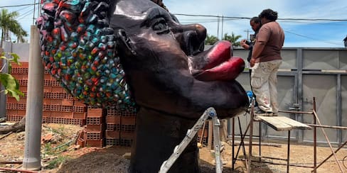‘Luna de bembeo’: la historia de la escultura que brillará en Tierra Baja