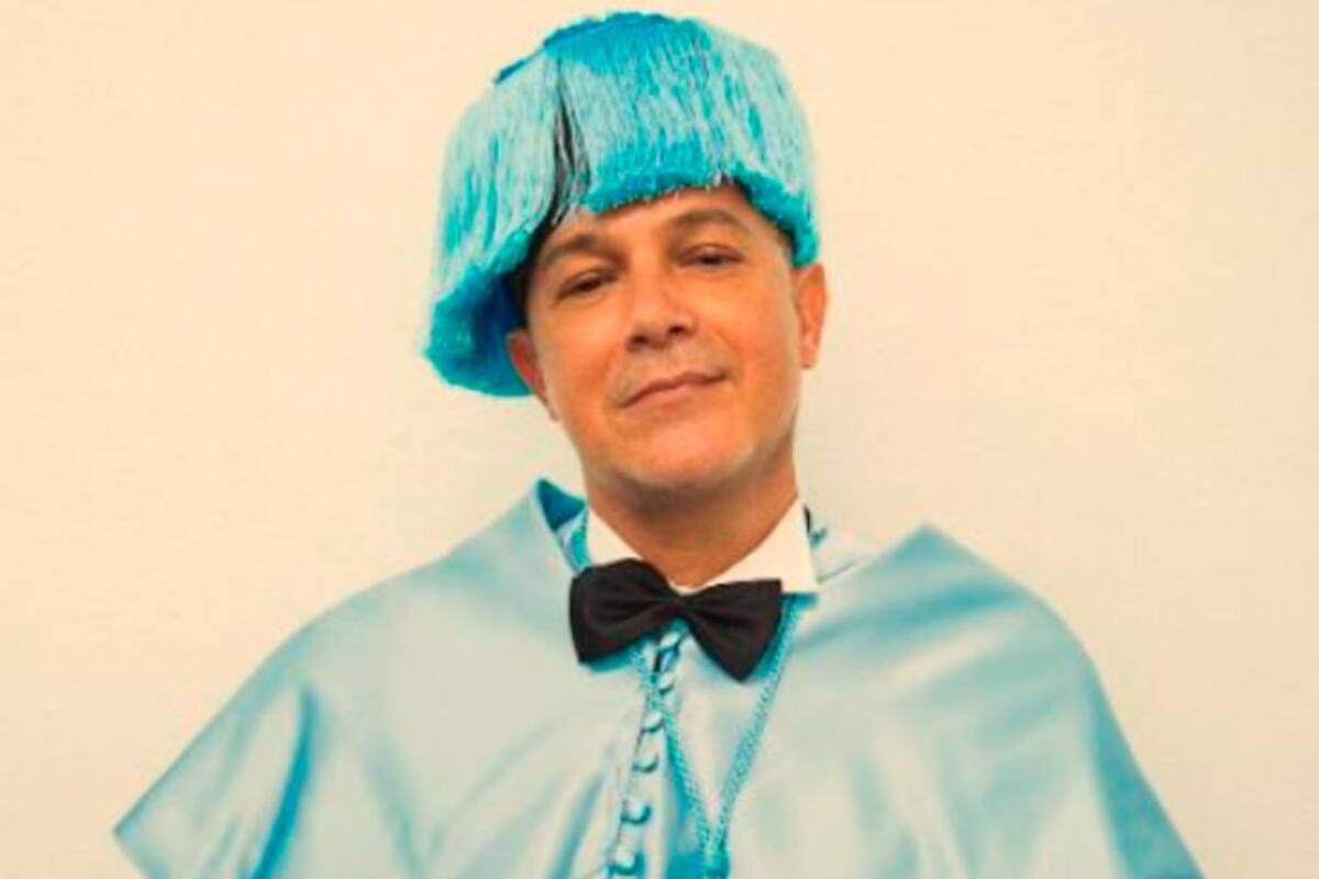 Video: Alejandro Sanz recibe el título de “Doctor Honoris Causa” en España