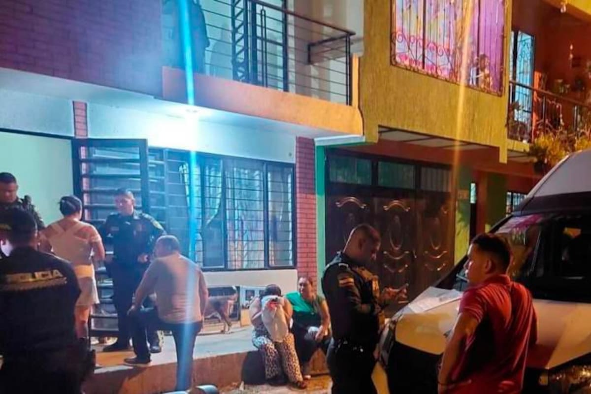 Le quitan el celular, coge rabia, mata a su hermanita y luego se suicida