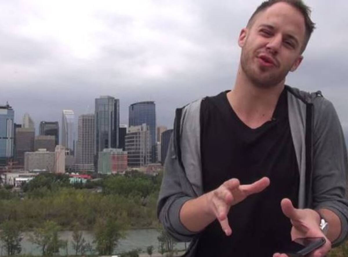 Julien Blanc.