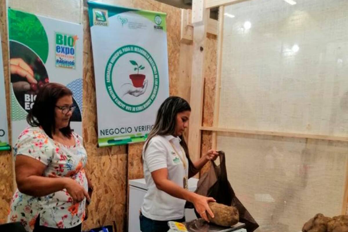 Emprendedores de Bolívar presentaron sus proyectos en BioExpo Pacífico
