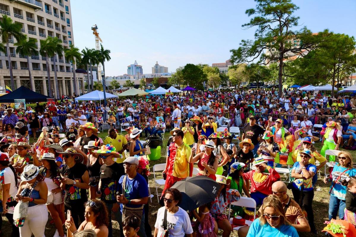 Reyes del Carnaval de Barranquilla 2024, en Gran Parada del Carnaval en Miami