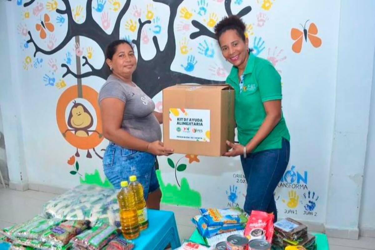 5.274 familias en pobreza extrema de Cartagena recibieron kits alimentarios