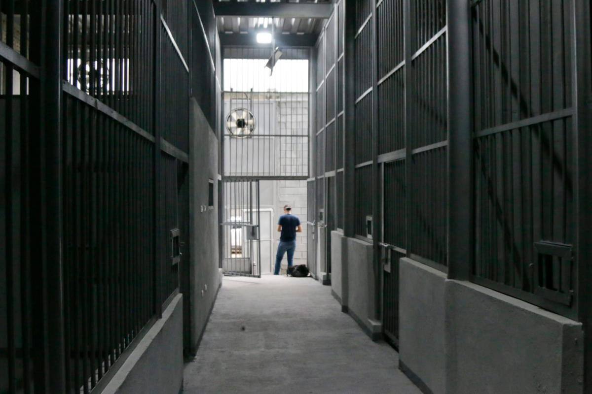 Para mejorar condiciones de reos, habilitan centro de detención transitoria