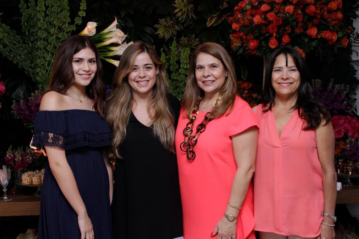 Madeleine De La Espriella, Laura Faciolince, Doris DeLa Espriella y Judith Diazgranados.