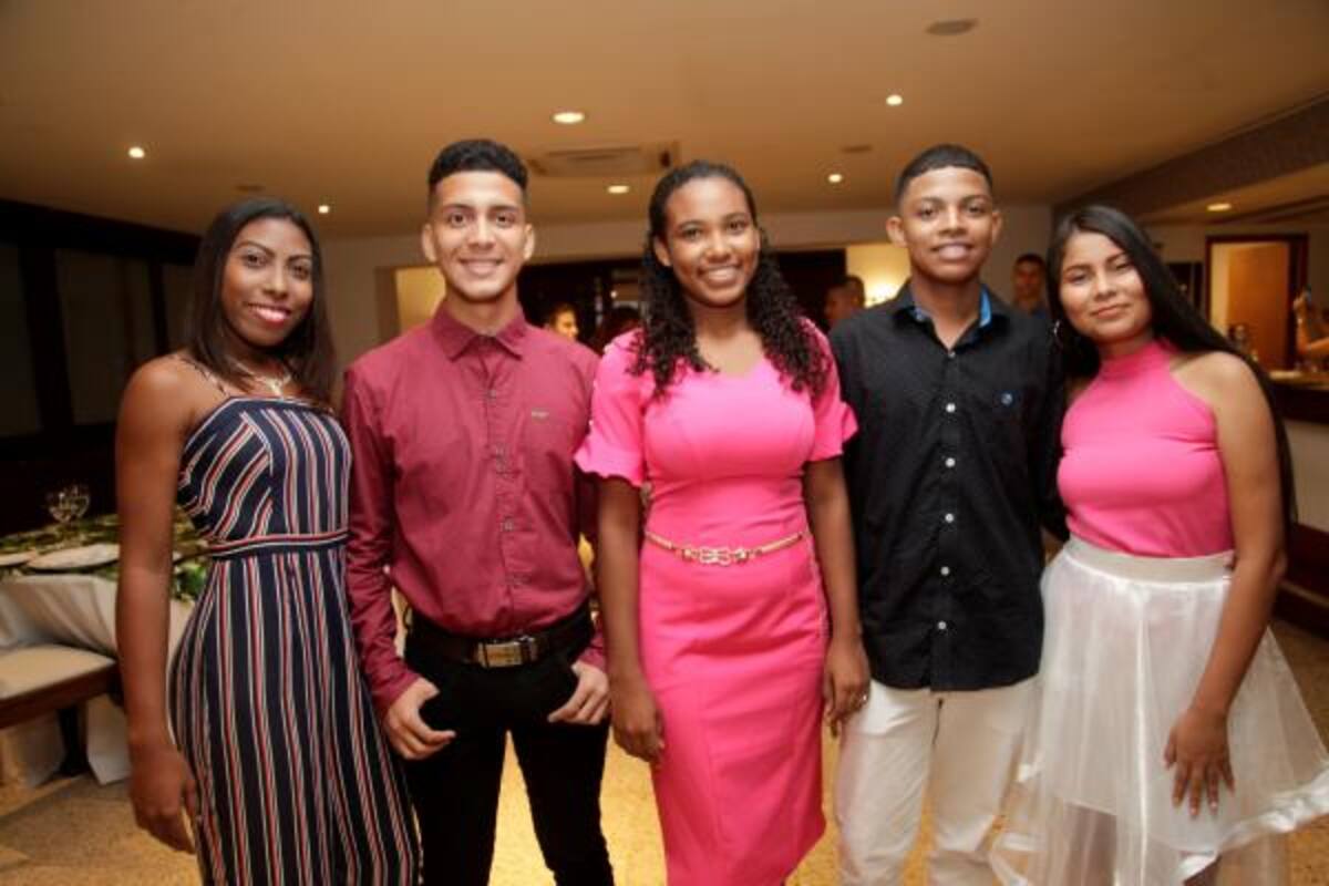 Martha Julio, Haider Cogollo, Kathy Ávila, Keiner Julio y Sheyla Leguía.