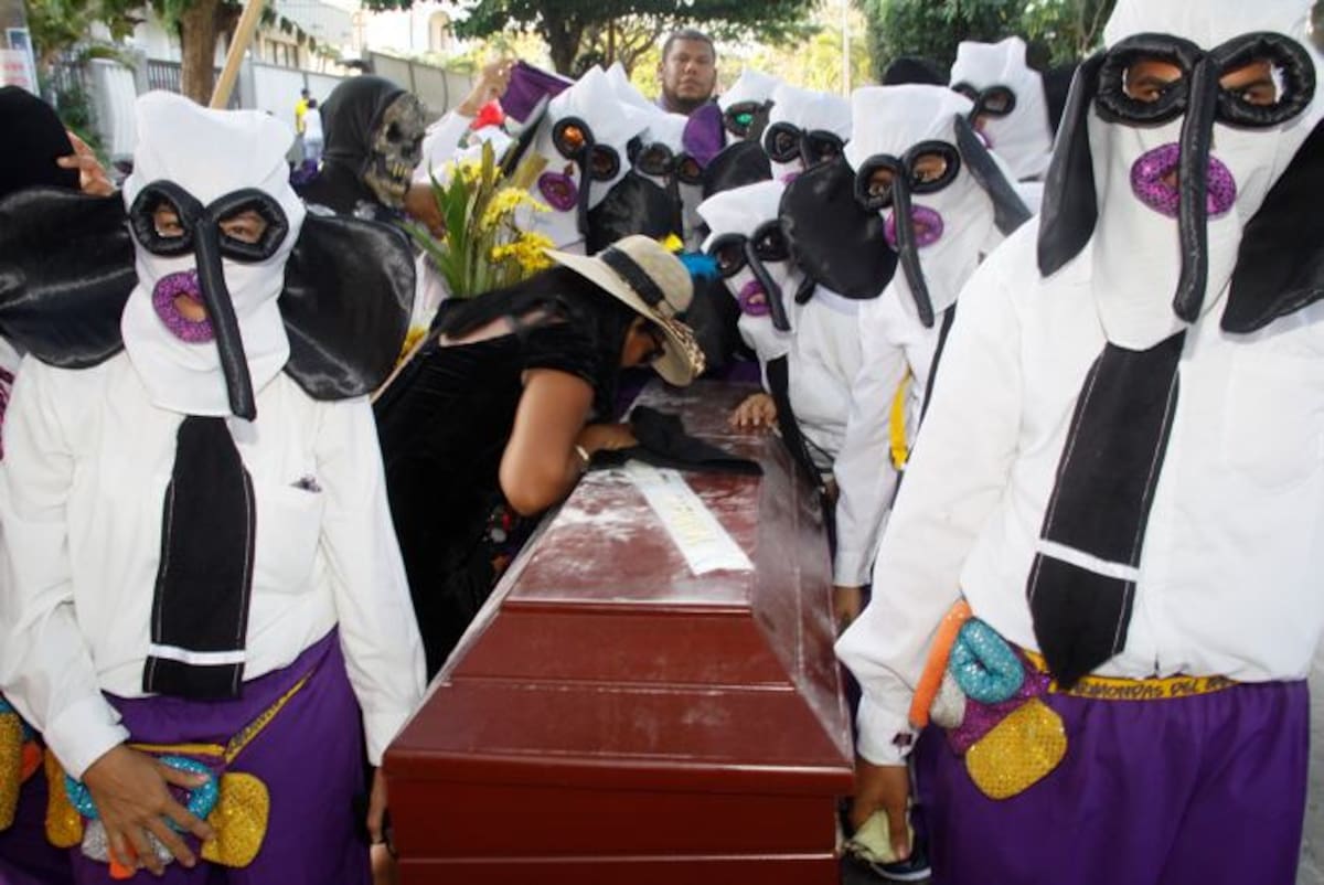 Con el entierro de Joselito Carnaval, terminó una versión más del Carnaval de Barranquilla 2017 COLPRENSA