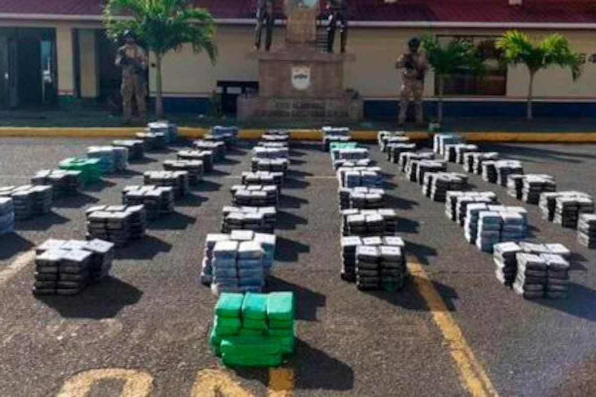 Colombia, Panamá y EE. UU. incautan 5,5 toneladas de cocaína en el Caribe