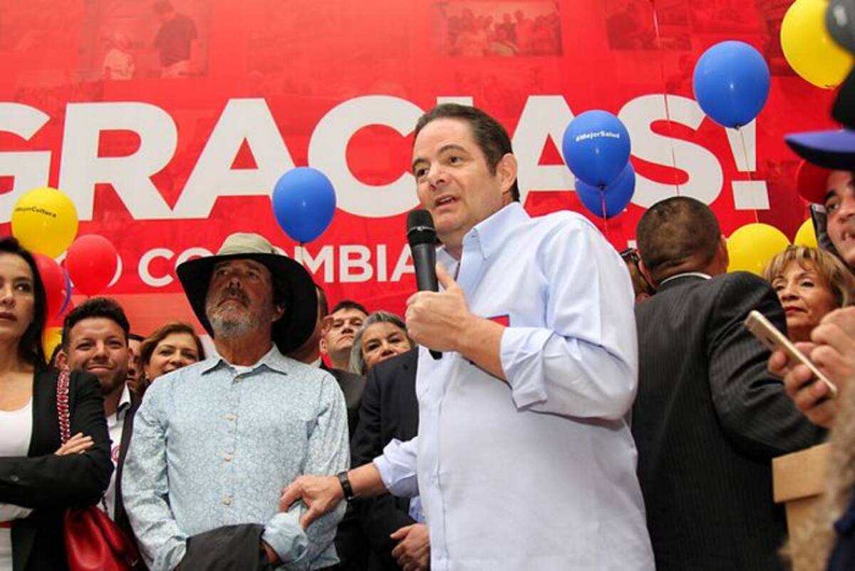 A Germán Vargas le avalaron 2.752.287 firmas. Colprensa.
