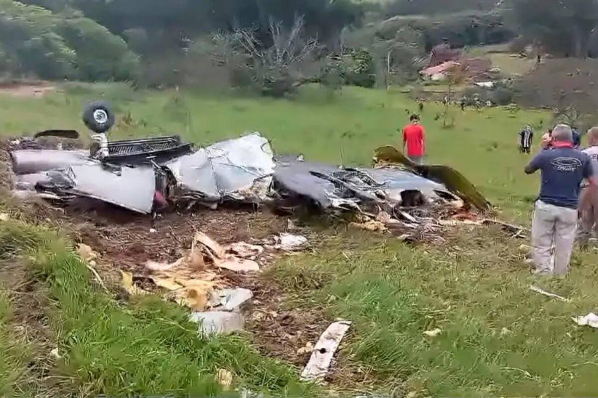 Video: Siete muertos por la caída de una avioneta en Brasil