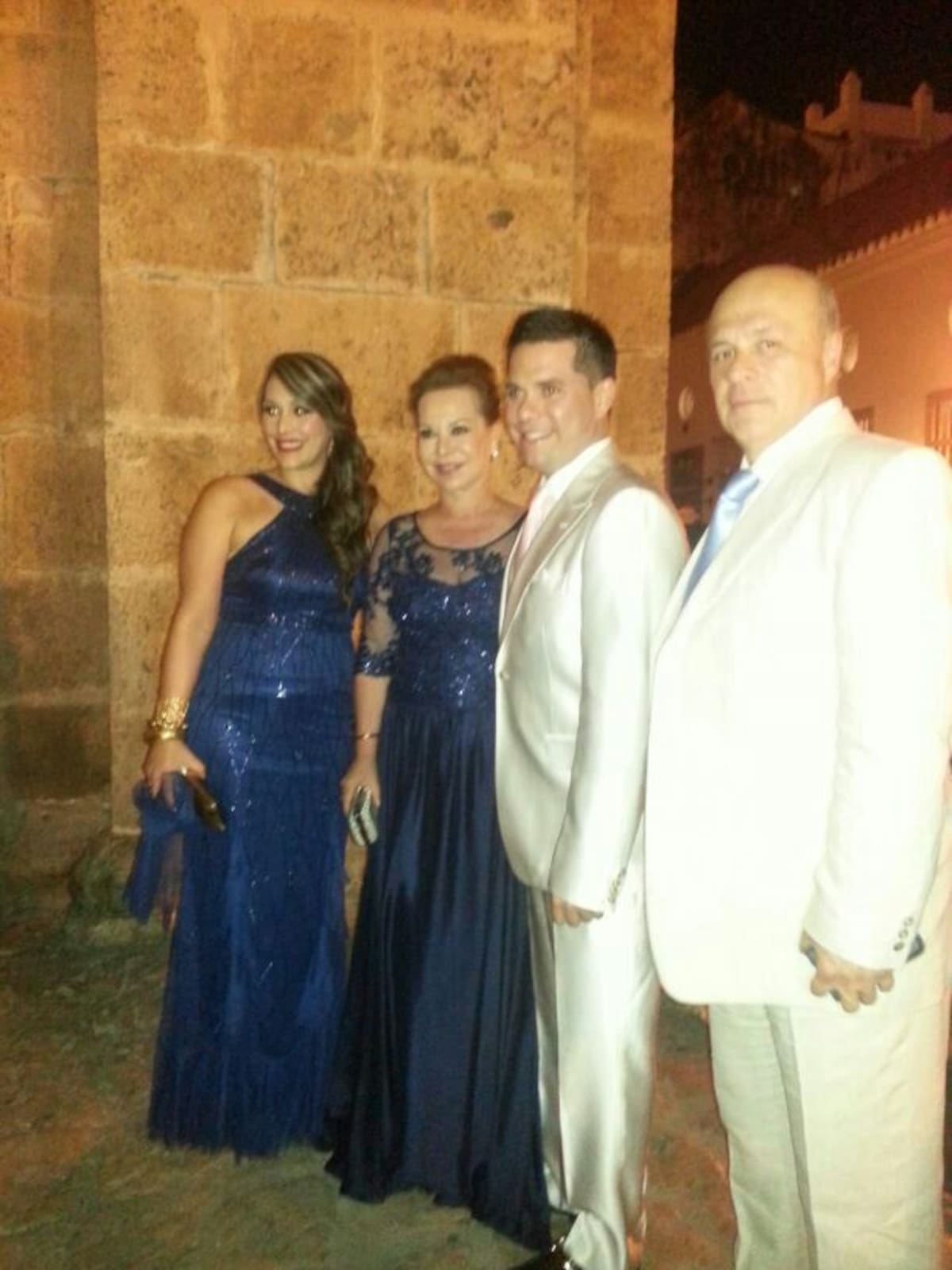 Luis Carlos Vélez junto a su padre, su madre y su hermana. DANIELA BUELVAS - EL UNIVERSAL