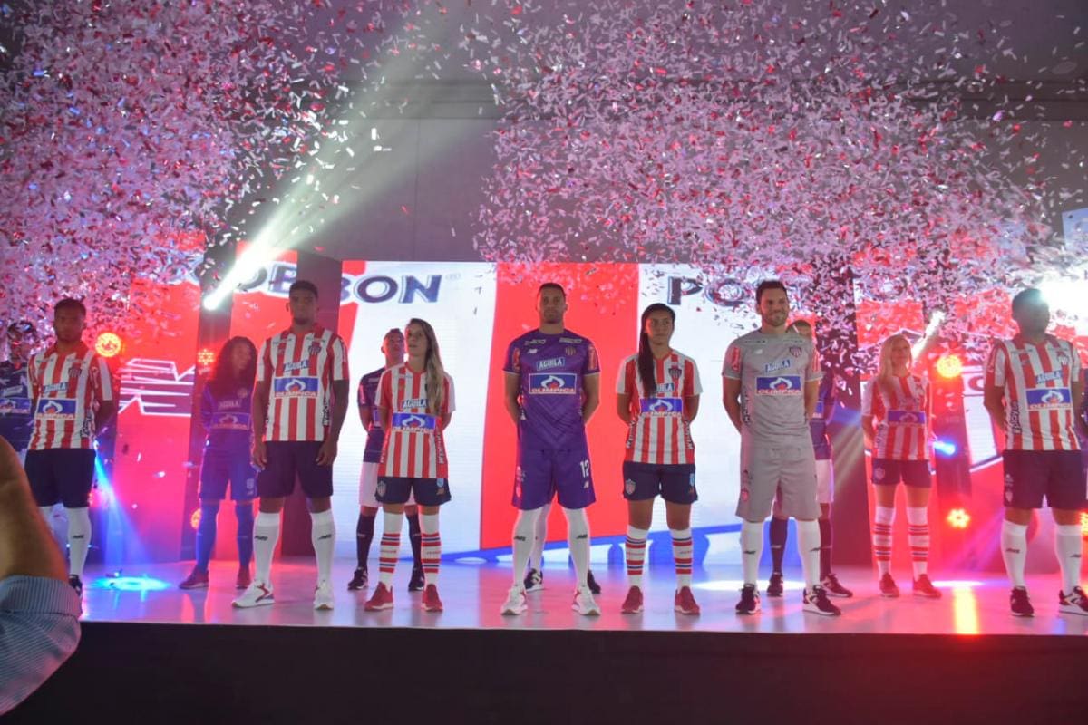 Junior presentó sus nuevos uniformes para los torneos del fútbol colombiano