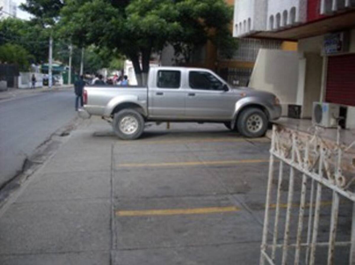 Edificio Génesis, en la Avenida de la Asamblea.