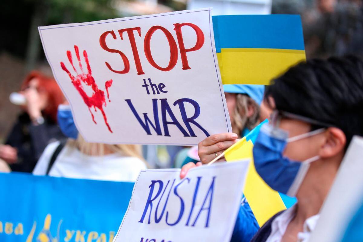 Rusia amenaza: entrada de Ucrania a la OTAN sería “muy peligrosa”