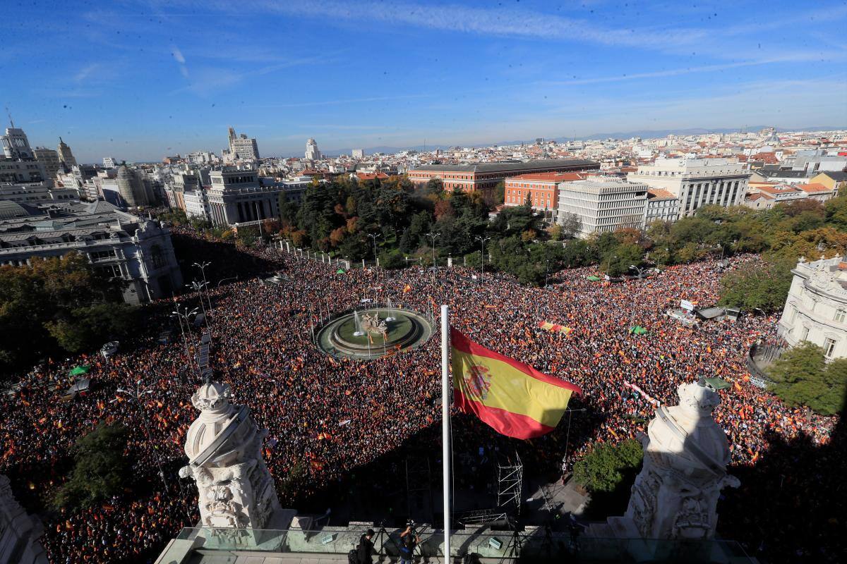 Video: así se viven las protestas por la ley de amnistía en Madrid, España