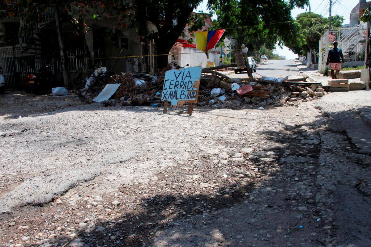 Más de 50 días cerrada: Los Calamares exige intervención en Calle La Lengua