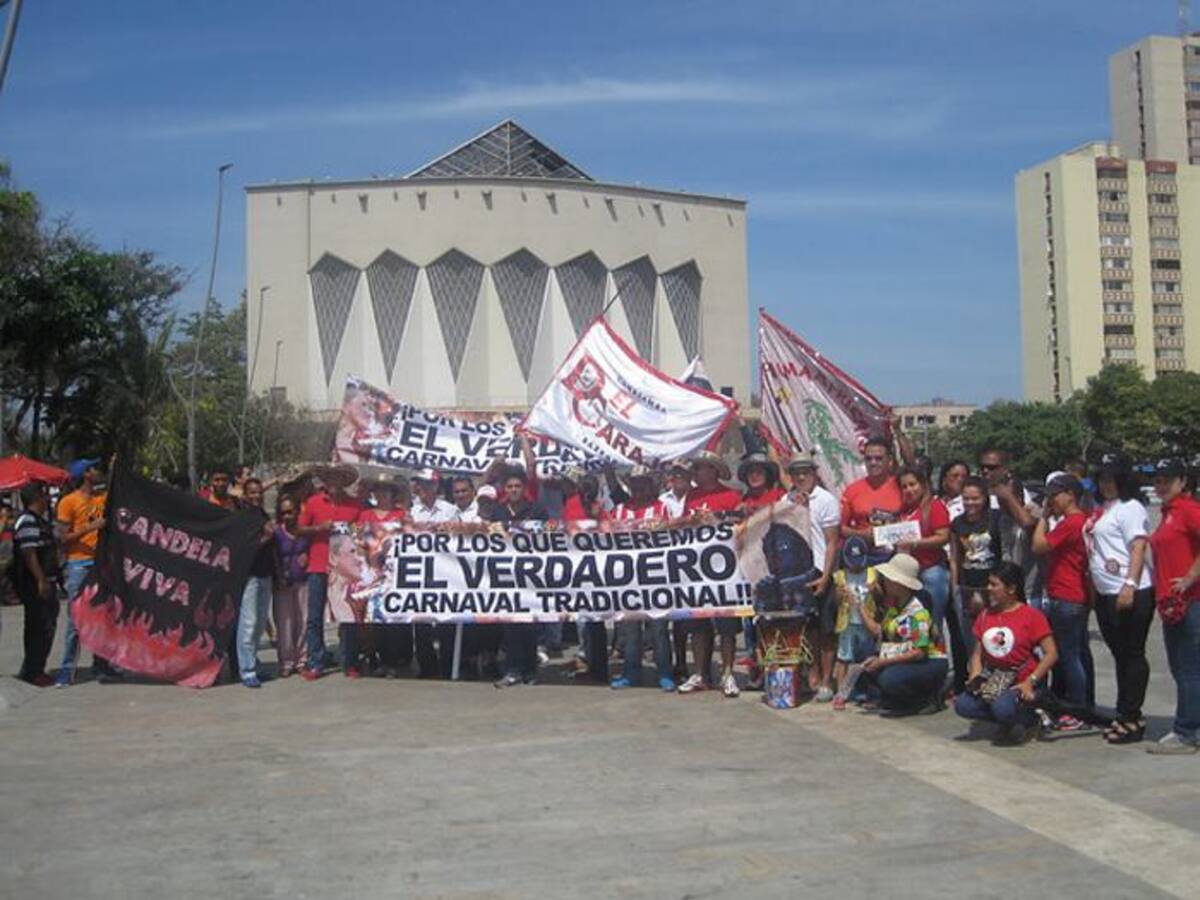 Protesta en rechazo a la organización del Carnaval de Barranquilla 2015. RAFAEL POLO AVELLANEDA - COLPRENSA