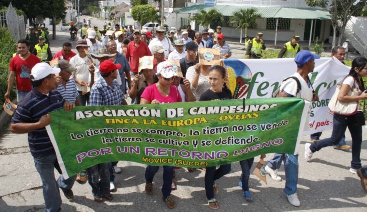 Delegaciones de campesinos de diferentes municipios durante la Marcha. MANUEL SANTIAGO PÉREZ - EL UNIVERSAL -