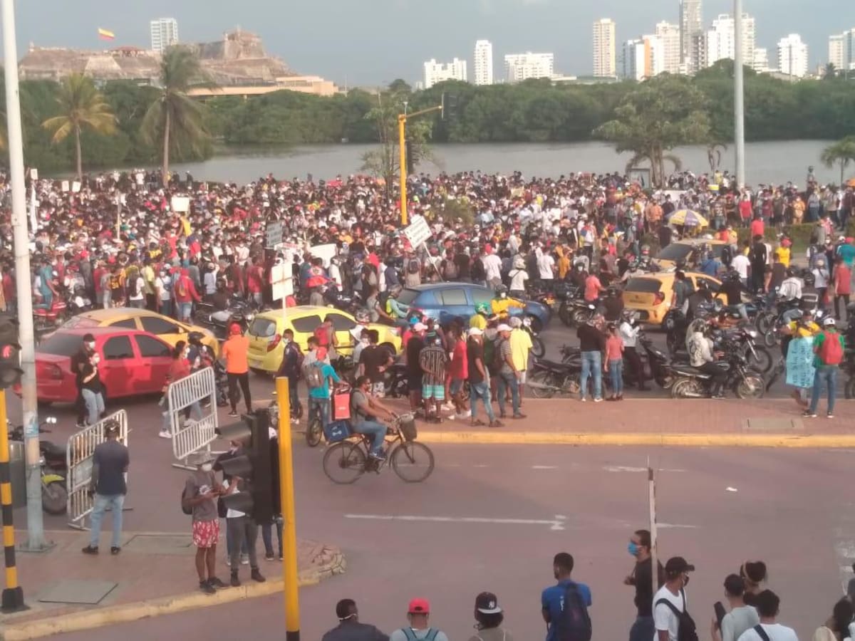 Concentración de jóvenes en la India Catalina. //Julio Castaño- El Universal.