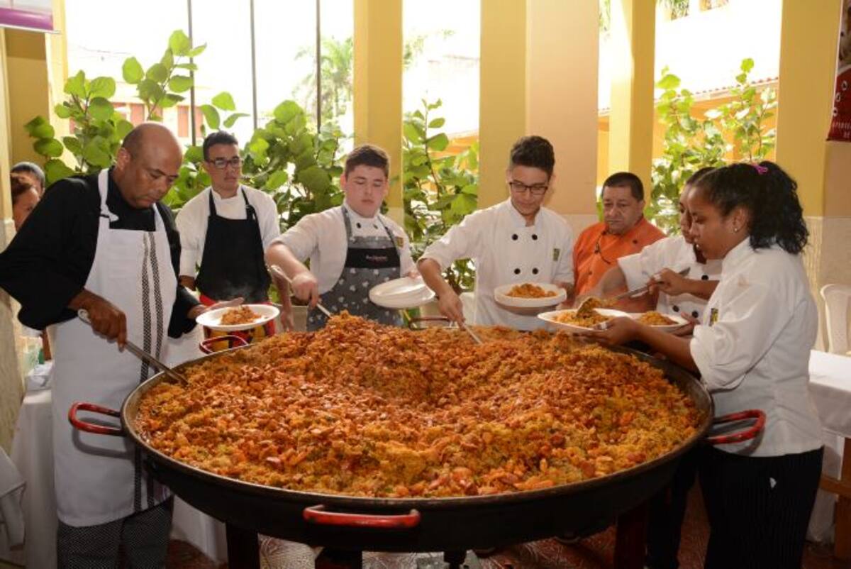 Se espera que más de 2 mil personas puedan disfrutar de este plato español. Luis Eduardo Herran Alvarez