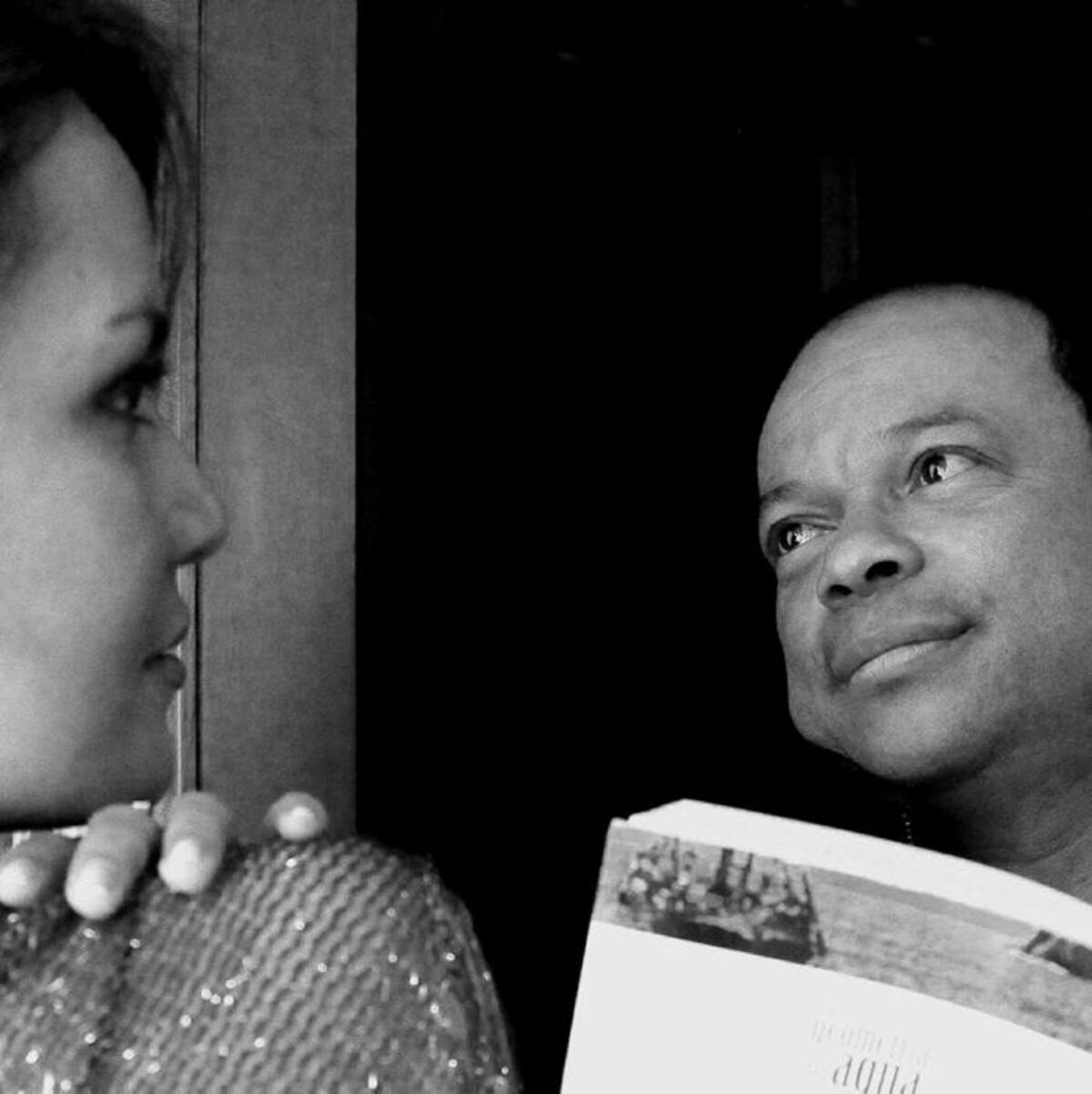 El poeta Fernando Denis leerá sus poemas en Cartagena y presentará la Colección Zenócrate. Cortesía