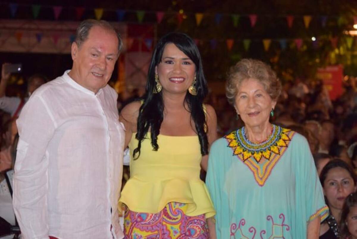 Jorge Alí Triana, Lucy Espinosa y Gloria Triana. CORTESÍA