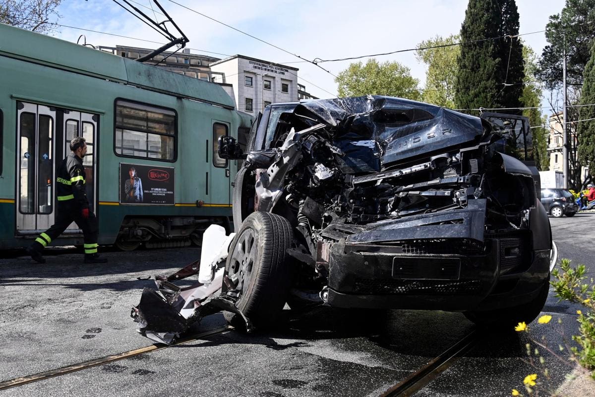 Video: Futbolista Ciro Immobile sufre fuerte accidente en su auto