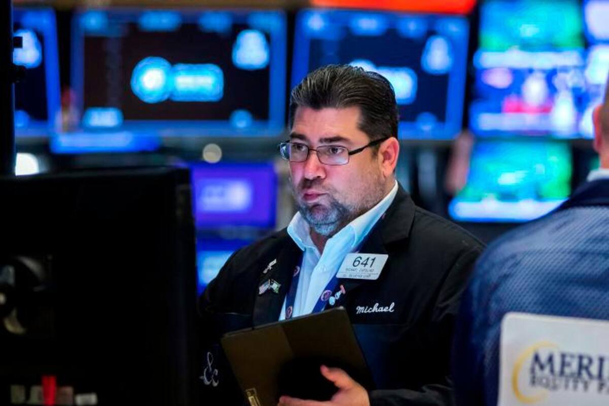 Wall Street abre a la baja, poniendo semana en números rojos