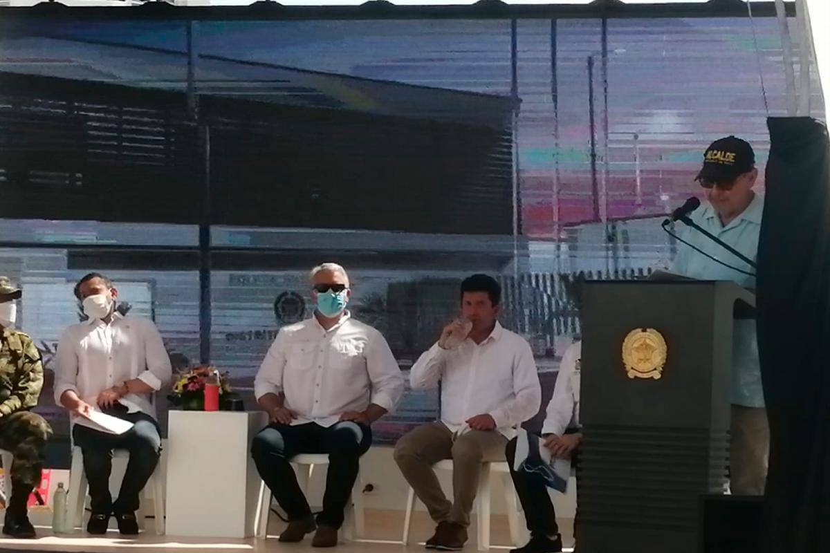 William Dau pidió a Duque aumentar el pie de fuerza en Cartagena