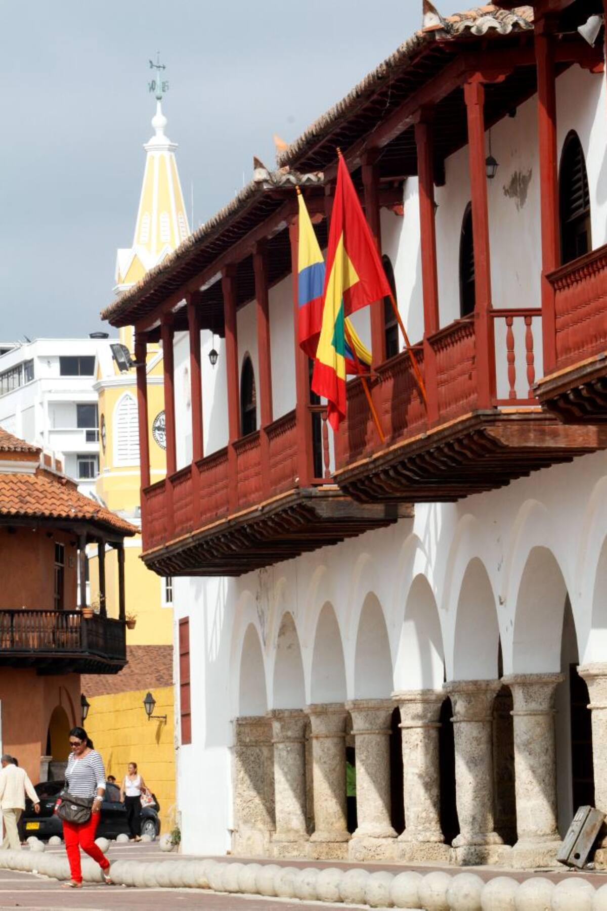 En trece días se oficializan las aspiraciones. Julio Castaño- El Universal.