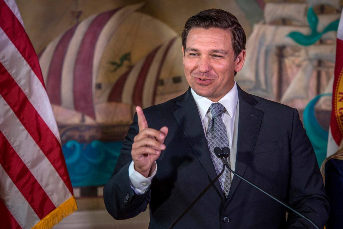 El gobernador de Florida acaba con el autogobierno de Walt Disney World