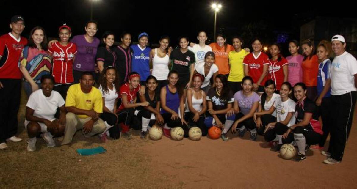Preselección de kickball de Cartagena. ZENIA VALDELAMAR/El Universal