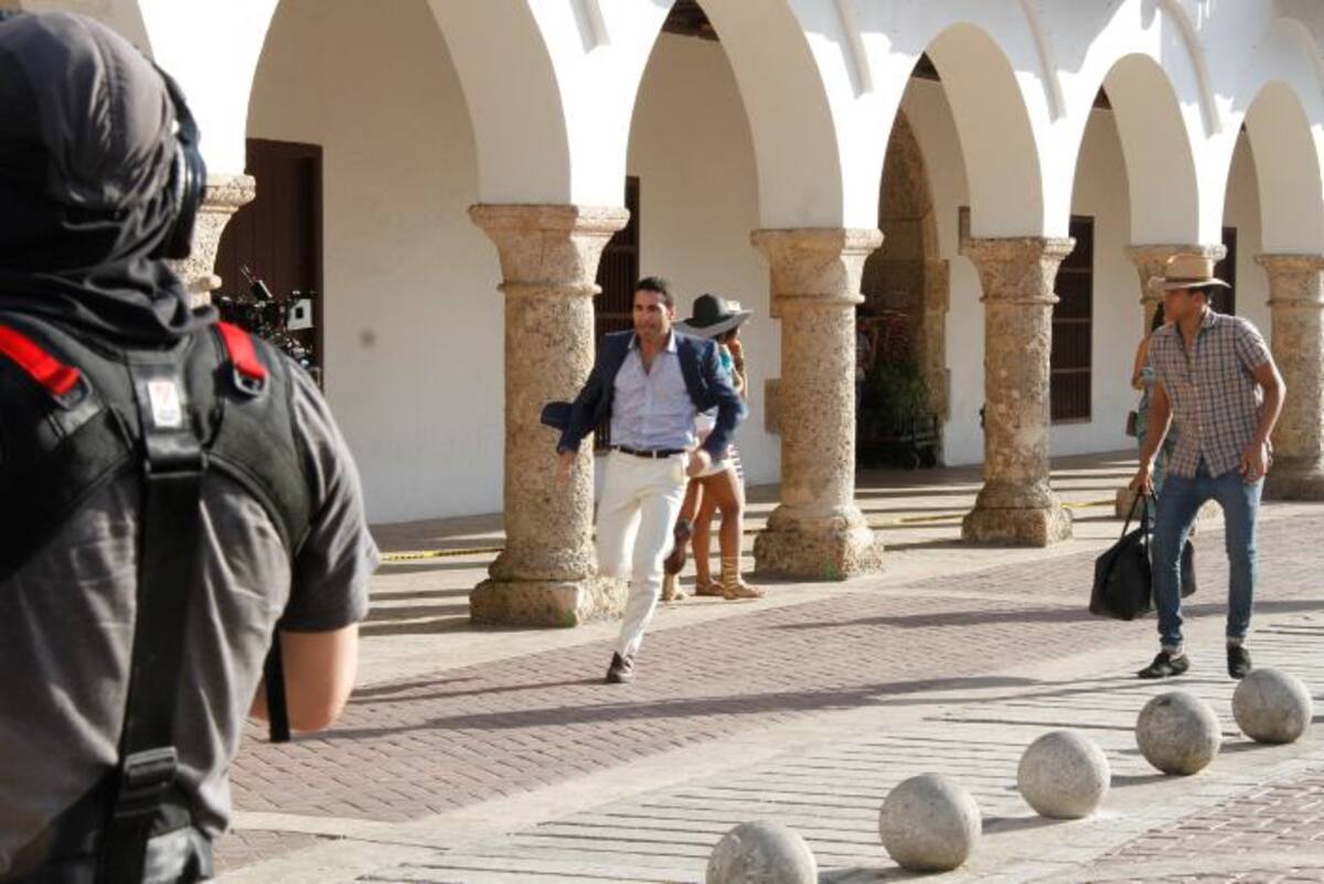 En pleno rodaje. En la escena, Miguel Ángel Silvestre huía de un hombre armado. MARUJA PARRA