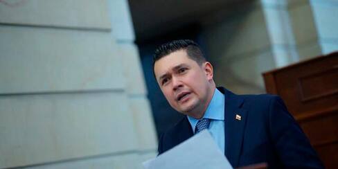 Presentan escrito de acusación contra el excongresista Edwin Ballesteros