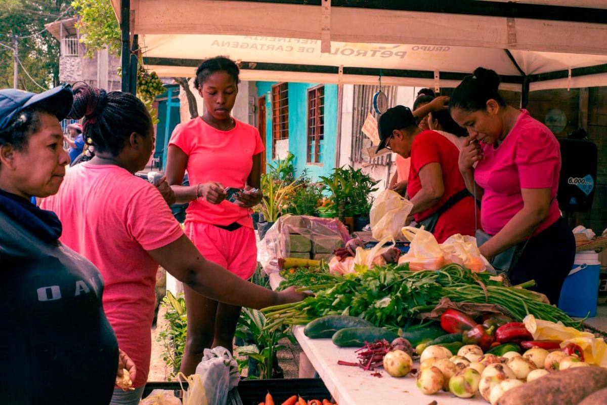 475 familias beneficiadas en los dos últimos mercados campesinos