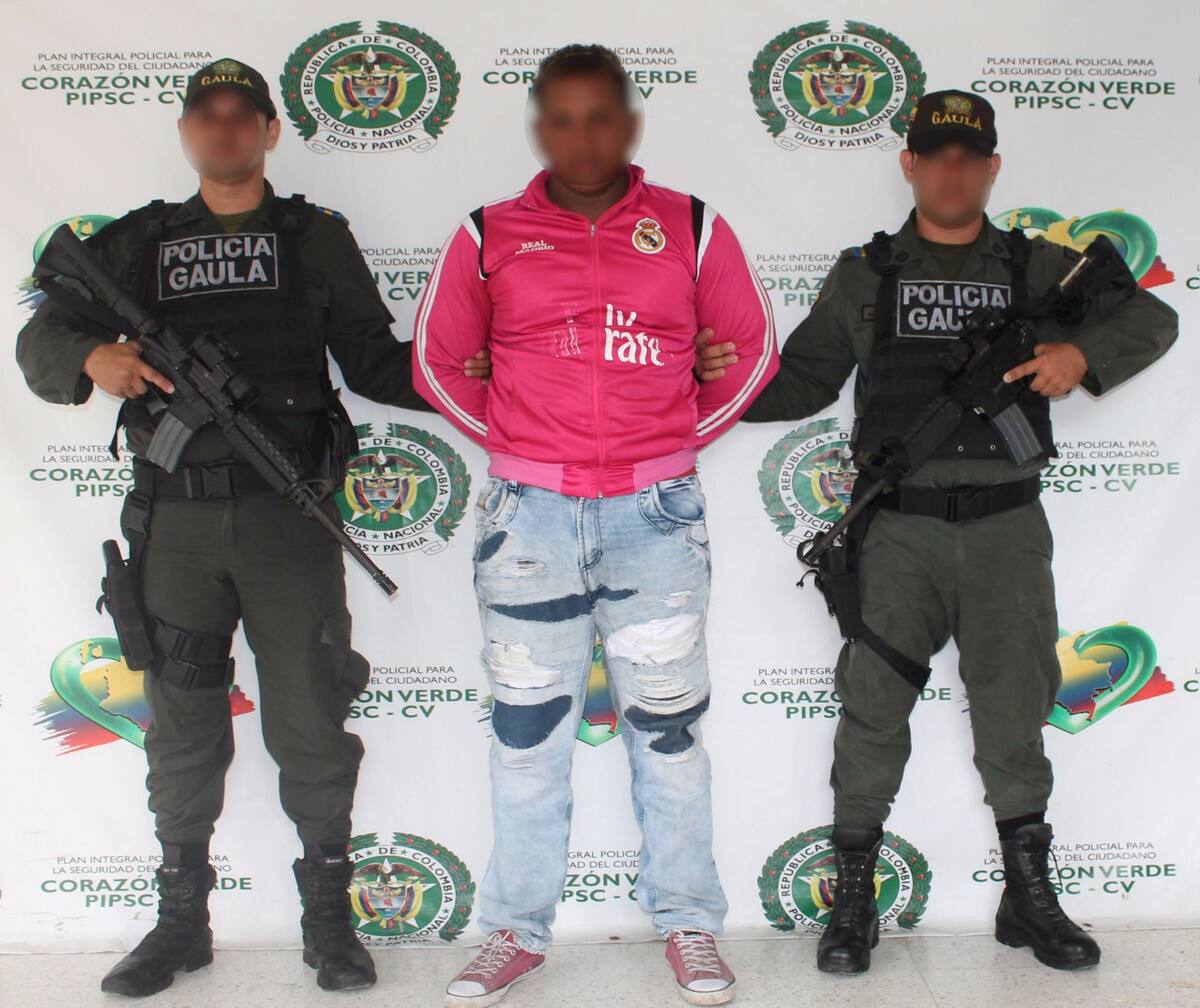 El capturado por extorsión a su compañera sentimental fue dejado a disposición de las autoridades. Foto: Cortesía