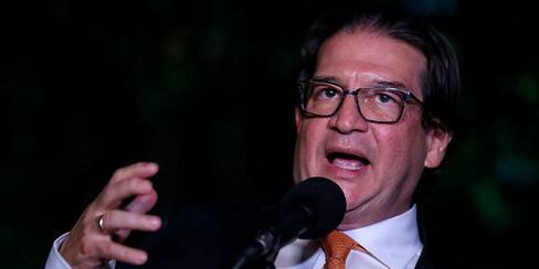 Investigan a ministro de Agricultura por escándalo en créditos para campesinos