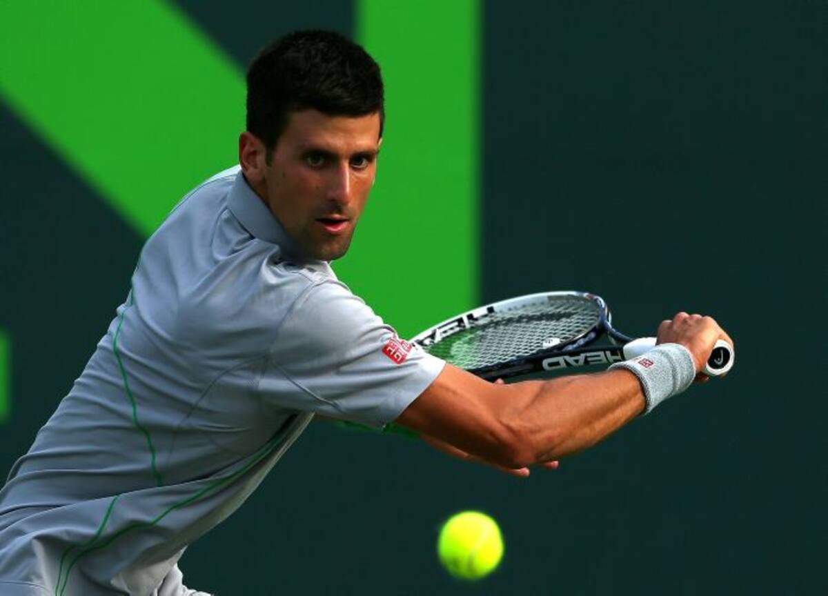 Djokovic avanzó a la semifinal de Miami. AFP Mike Ehrmann