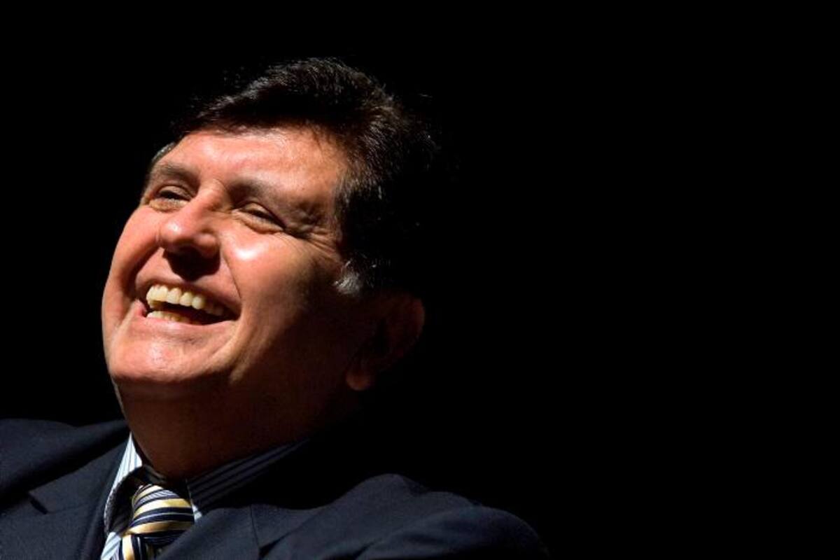 Abren investigación contra fiscales peruanos que investigaban a Alan García