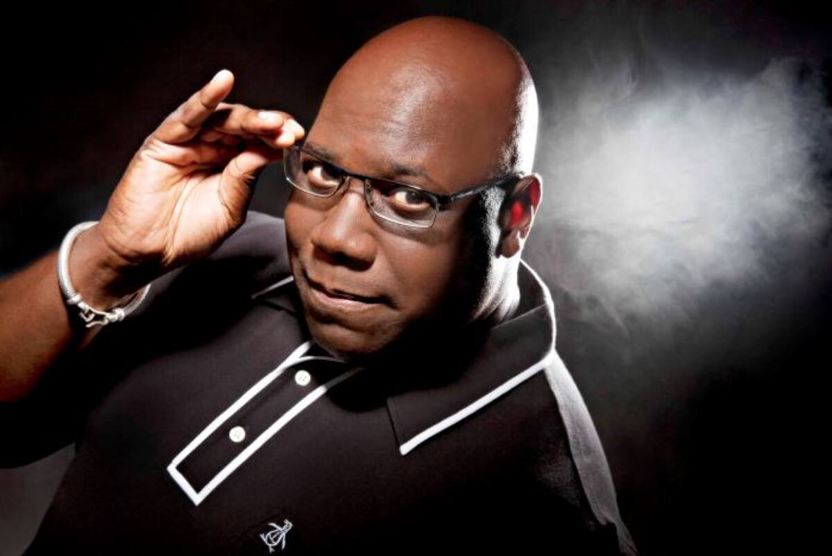 Carl Cox, llamado ‘el Padrino’ de la música electrónica, que con su estilo enérgico con el House como protagonista pero matizado con muchos elementos funk y soul