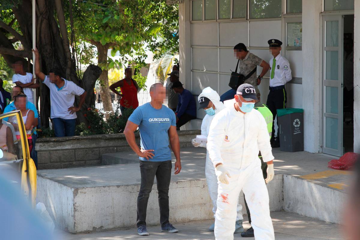 Mujer disparó dos veces a su pareja porque chateaba con una vecina