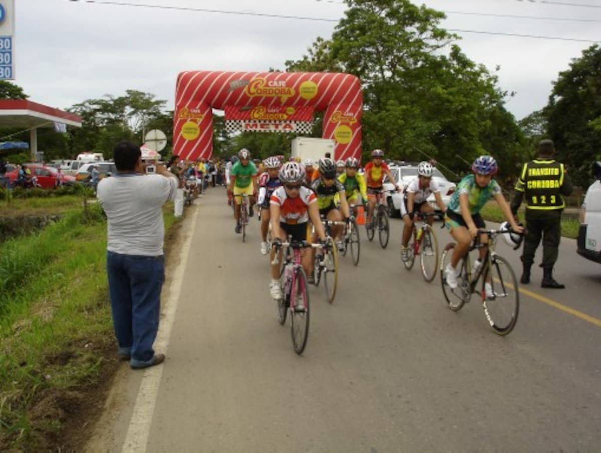 JUAN FABRA/EL UNIVERSAL Corredores de diferentes categorías disputarán el Circuito de Ciclismo –Alcaldía de Montería.