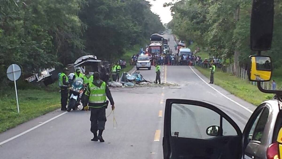 Cinco personas murieron en este accidente, cuatro de ellas eran miembros de una familia. EL UNIVERSAL