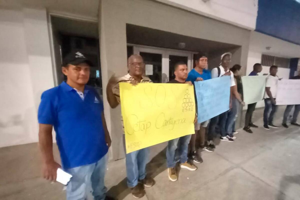 Pliego de peticiones de estudiantes de la ESAP a director nacional